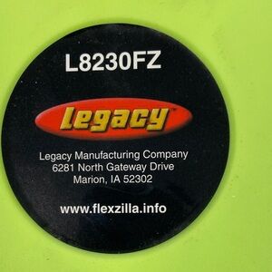 Legacy L8230FZ Flexzilla Enclosed Retractable Air Reel